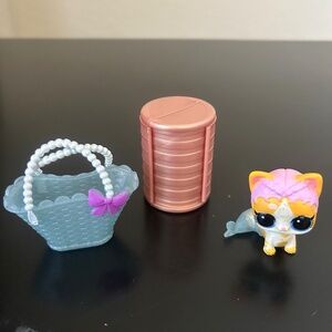 LOL Surprise !  Merkitty - RARE - Series 4